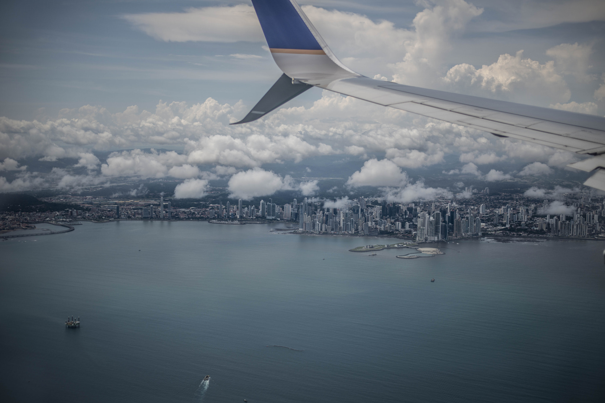 Nikon D800E + Nikon AF-S Nikkor 50mm F1.8G sample photo. Approaching panama city photography