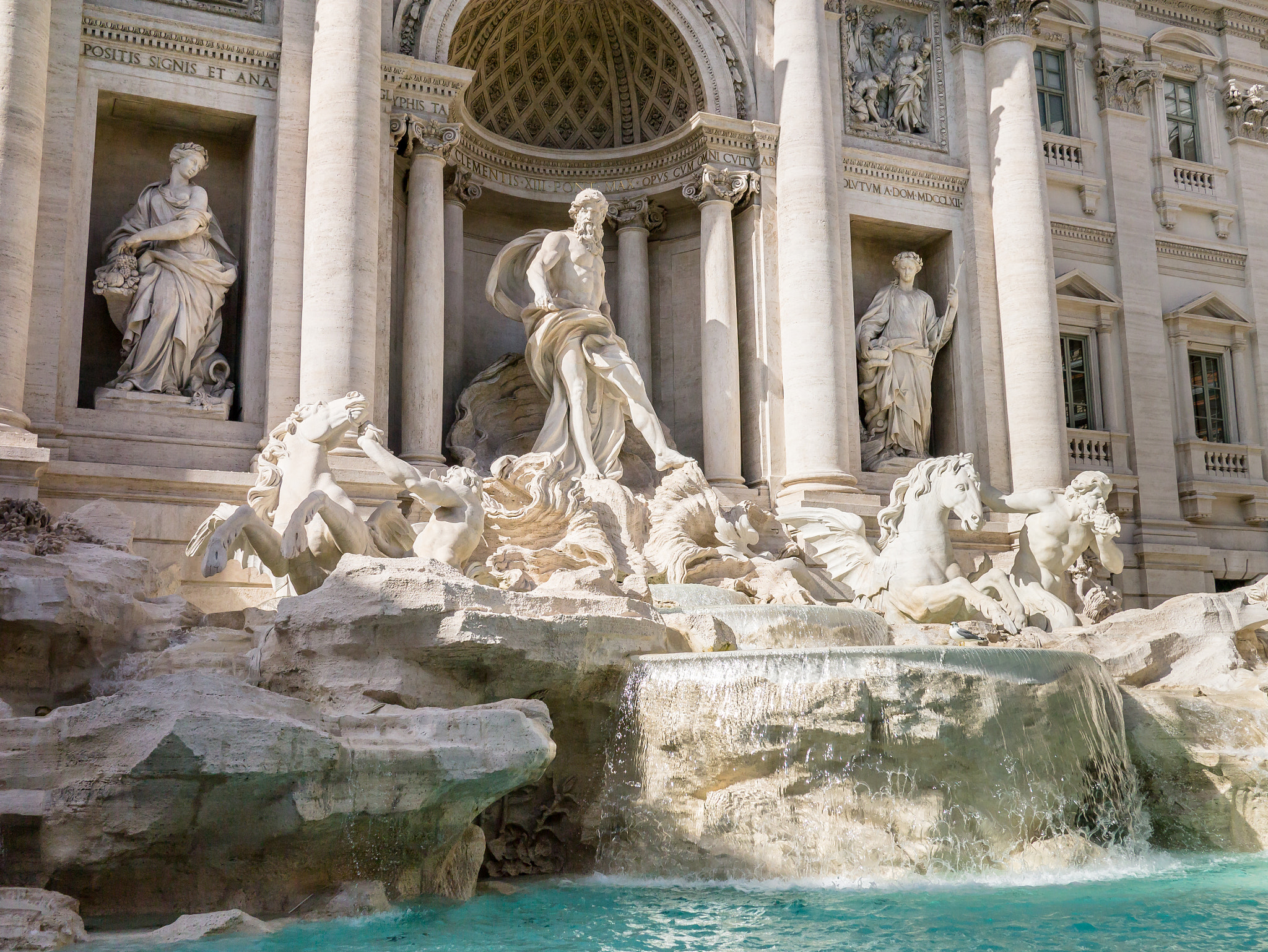 Panasonic Lumix DMC-G3 sample photo. Fontana di trevi, heart of rome photography