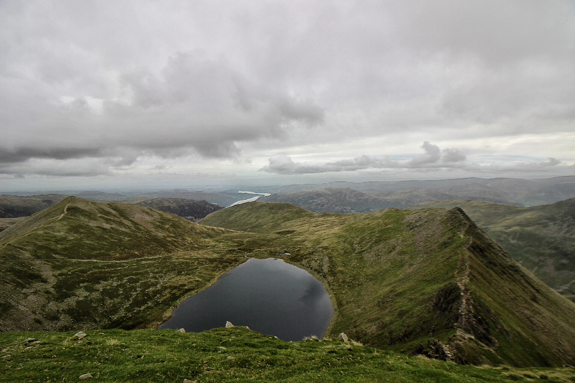 Canon EOS 100D (EOS Rebel SL1 / EOS Kiss X7) sample photo. Helvellyn in the lake district photography
