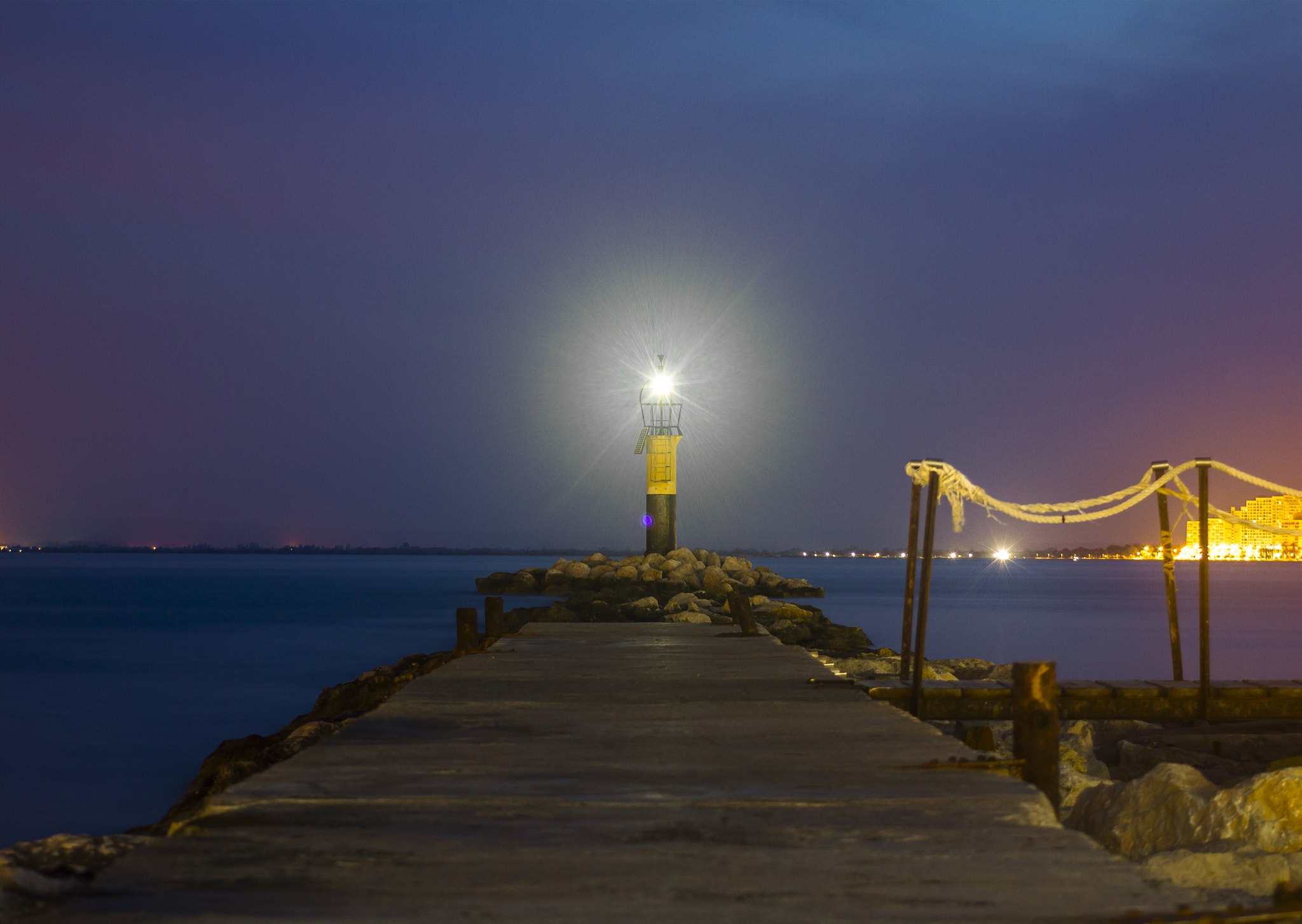 Canon EF 80-200mm F4.5-5.6 II sample photo. Espigon faro photography