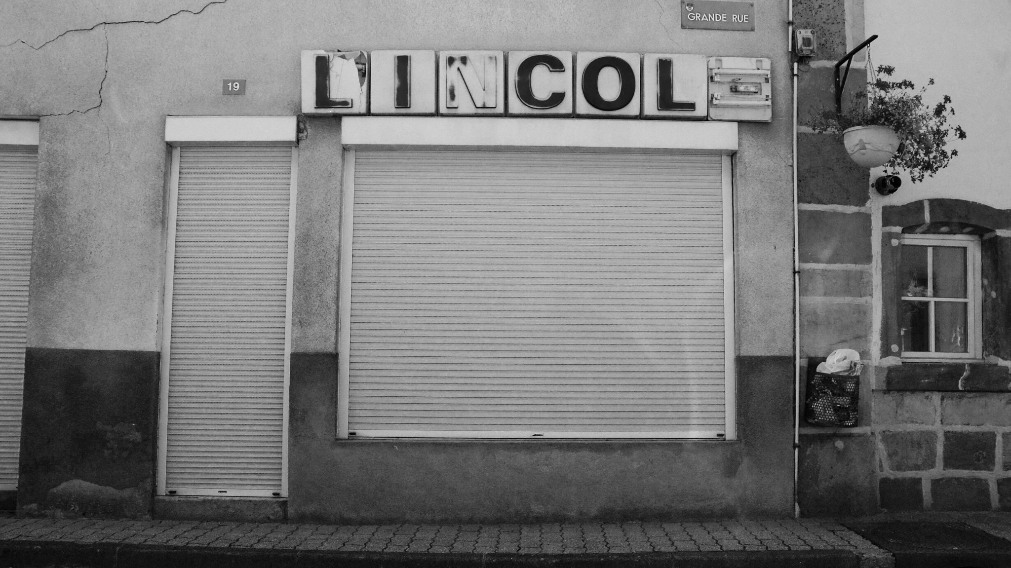 Sony SLT-A55 (SLT-A55V) sample photo. Lincoln photography