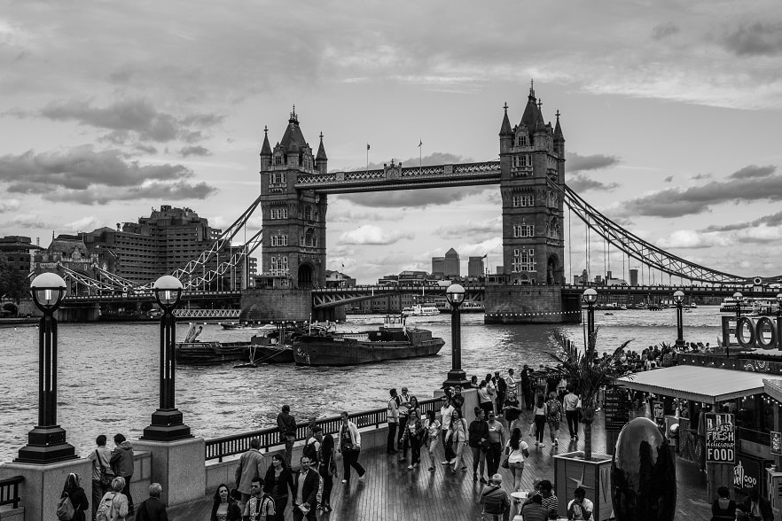 Tamron SP AF 17-50mm F2.8 XR Di II LD Aspherical (IF) sample photo. Lindona bridge photography
