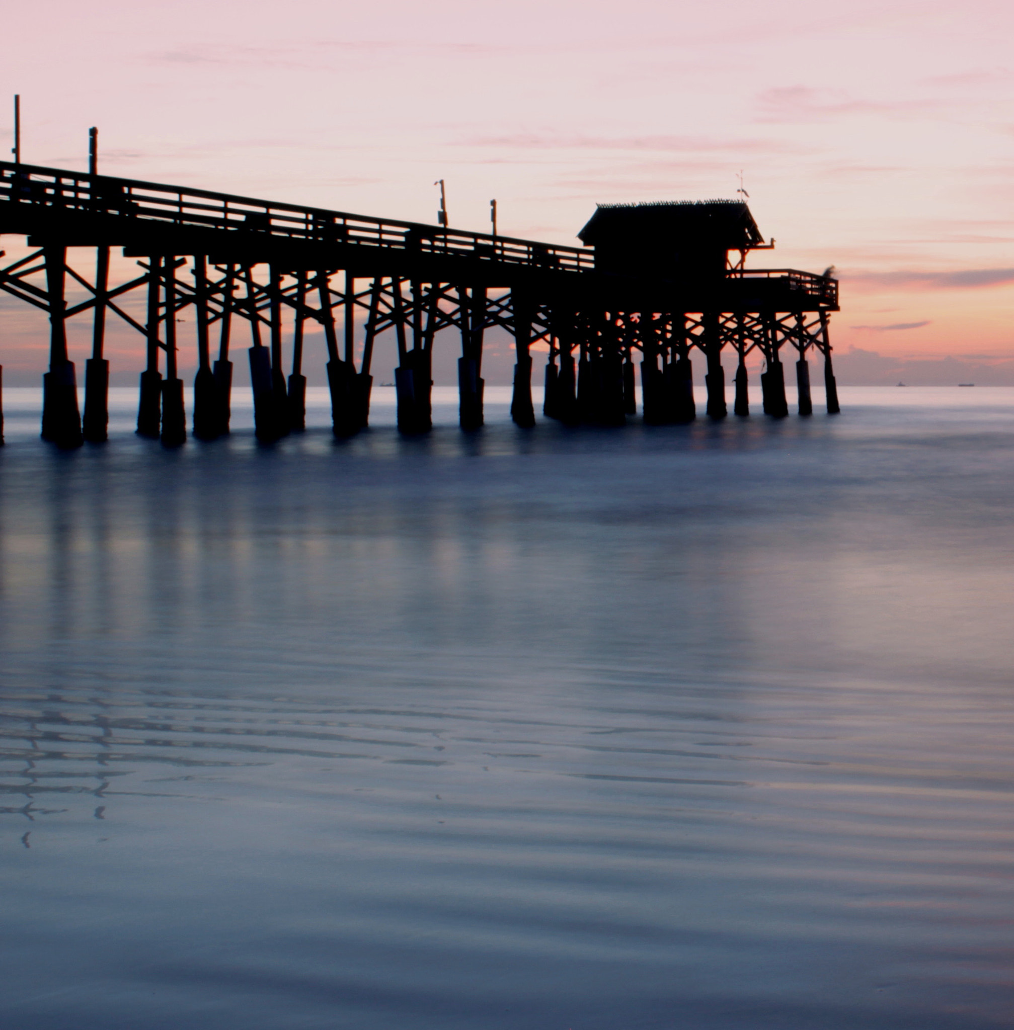 f/3.5-5.6 IS II sample photo. Cocoa beach pier photography
