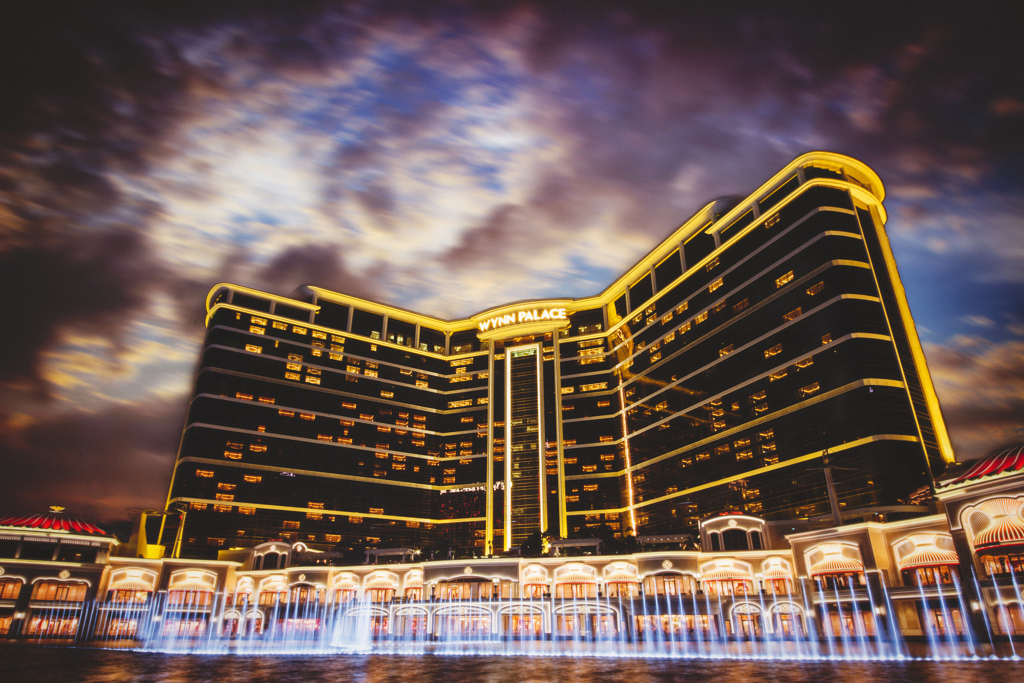 Canon EOS-1D X + Sigma 12-24mm F4.5-5.6 II DG HSM sample photo. Wynn palace photography