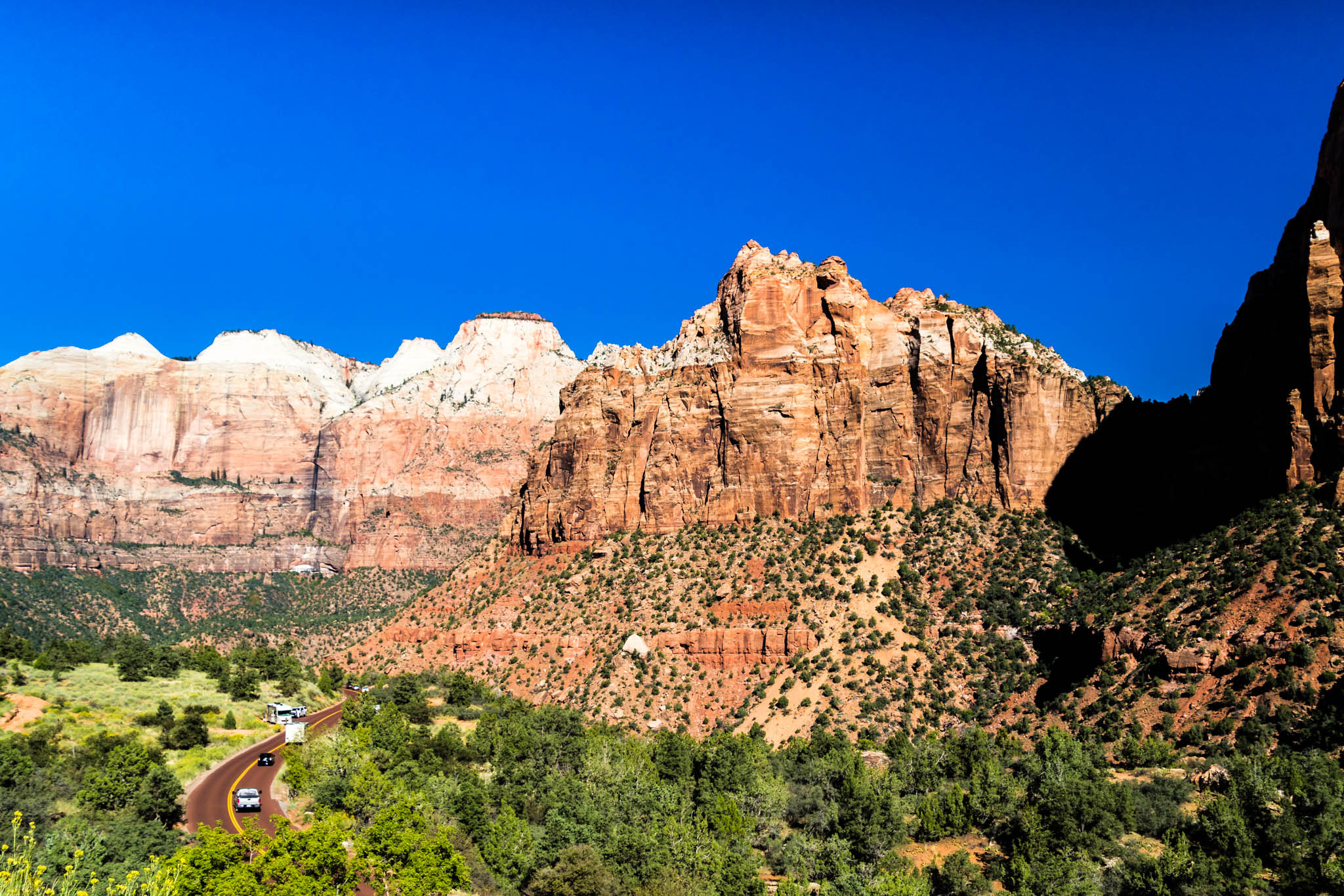 Canon EOS 7D Mark II sample photo. The red rock road photography