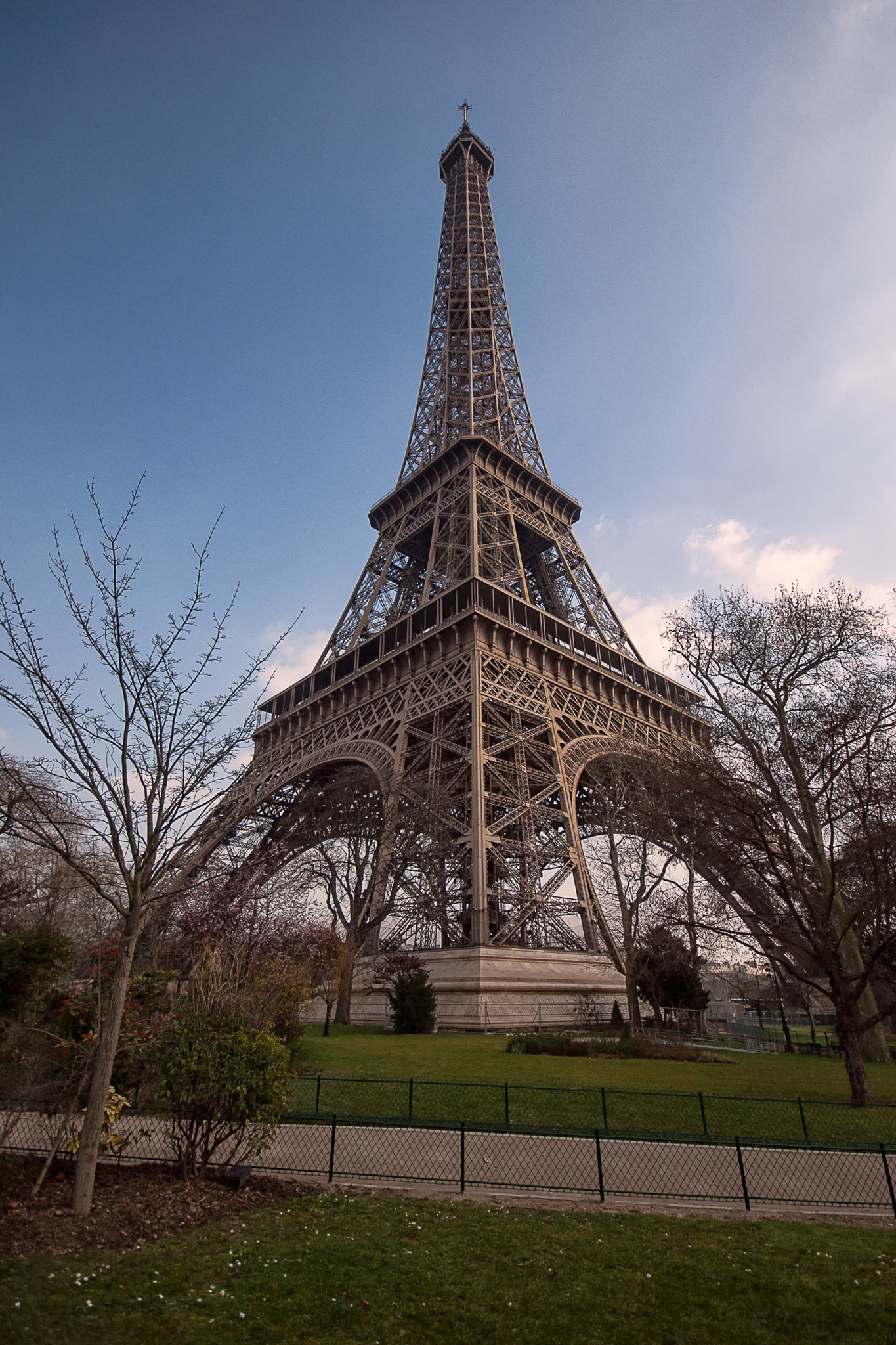 Sigma 10-20mm F4-5.6 EX DC HSM sample photo. La torre photography