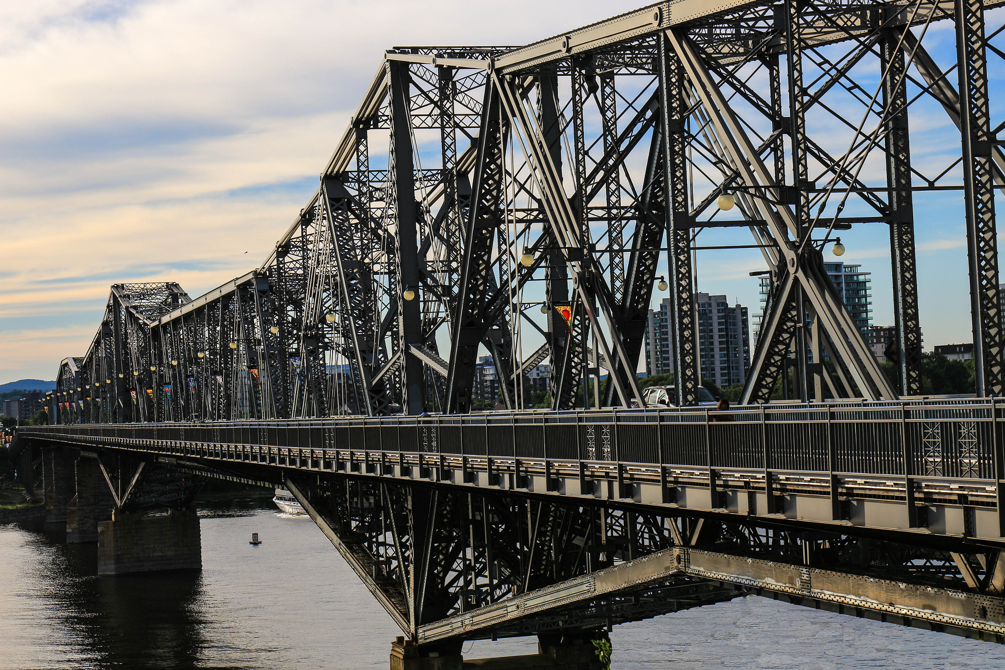 Canon EF 24-70mm F4L IS USM sample photo. Ottawa bridge photography