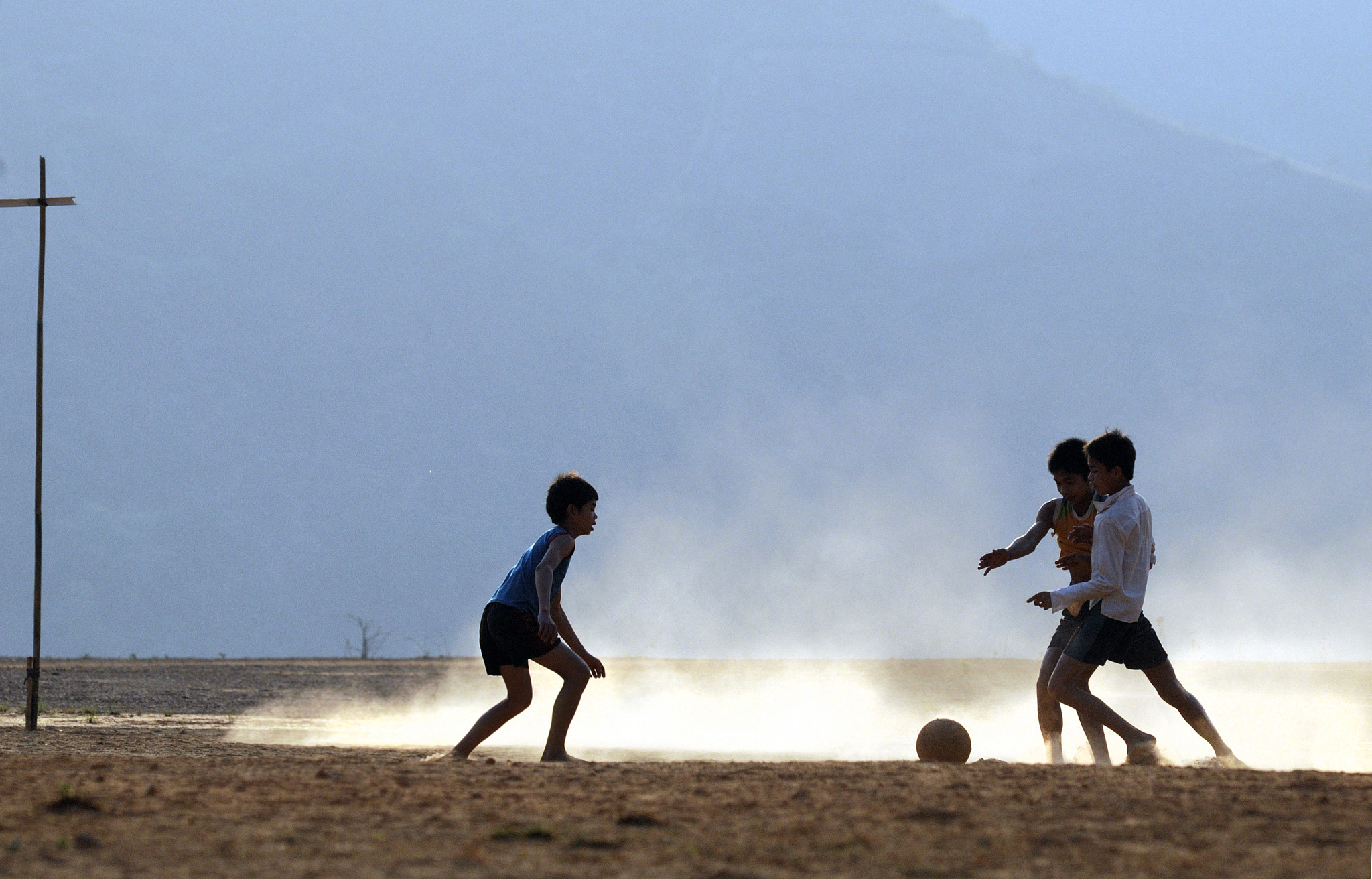 Nikon AF-Nikkor 80-200mm F2.8D ED sample photo. Football - the sport without borders photography