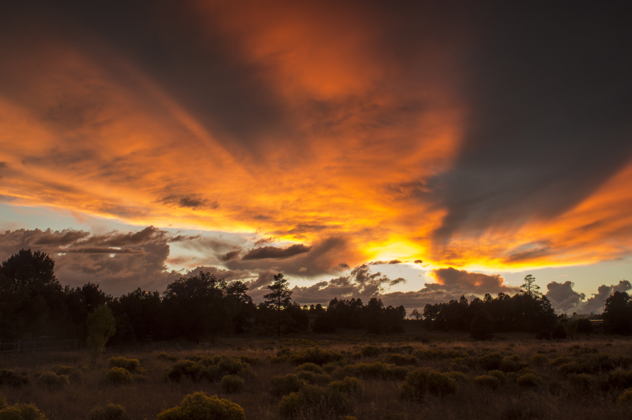 Nikon D3200 + Nikon AF Nikkor 24mm F2.8D sample photo. Thunder sunset photography