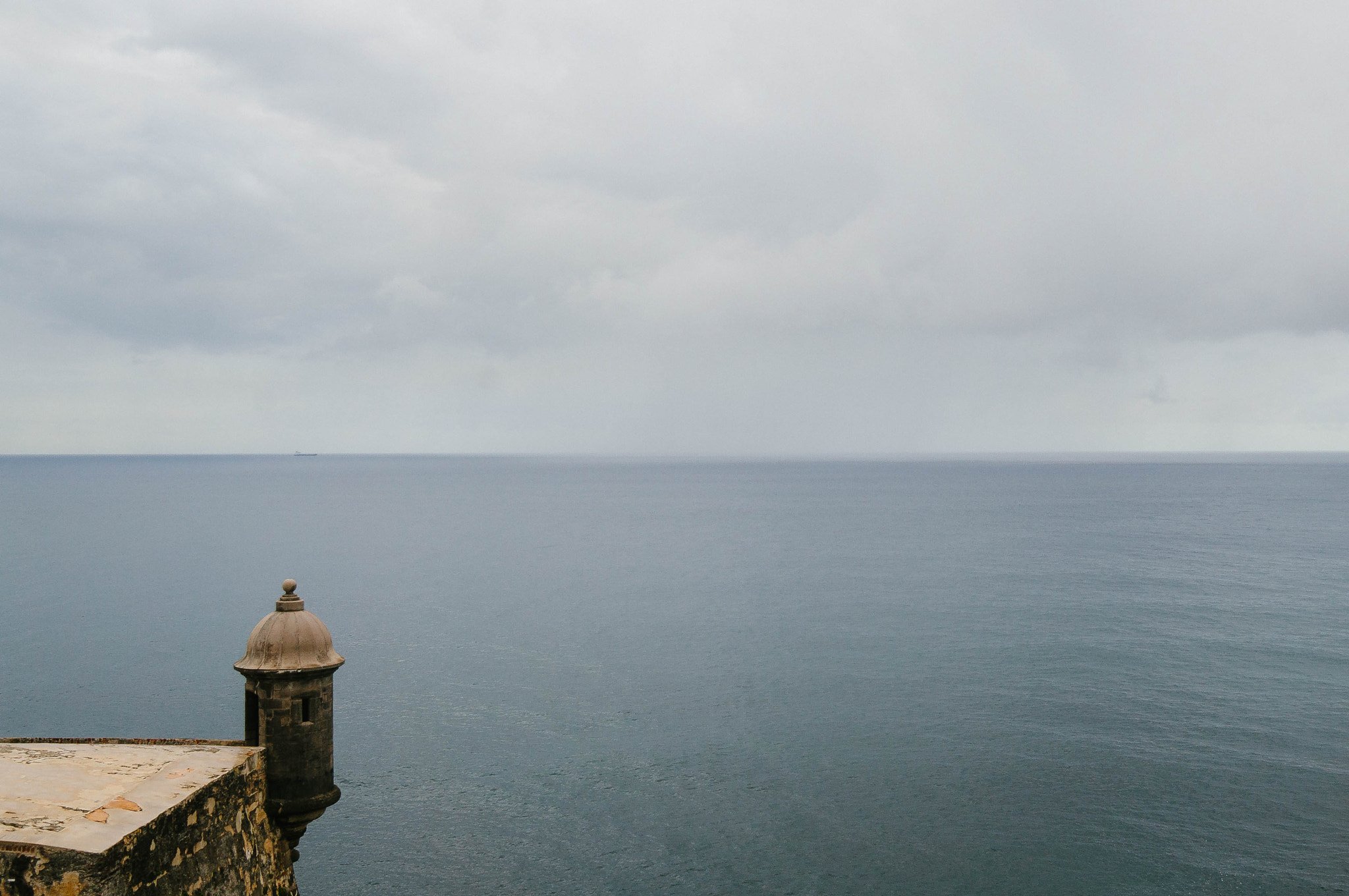 Sony Alpha NEX-3N + Sigma 19mm F2.8 EX DN sample photo. Lonely lookout photography