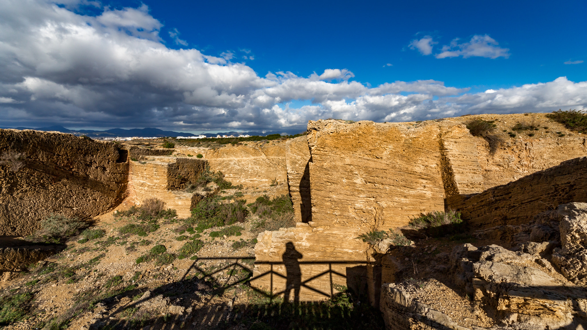 Canon EOS 700D (EOS Rebel T5i / EOS Kiss X7i) + Sigma 8-16mm F4.5-5.6 DC HSM sample photo. Shadow in spain photography