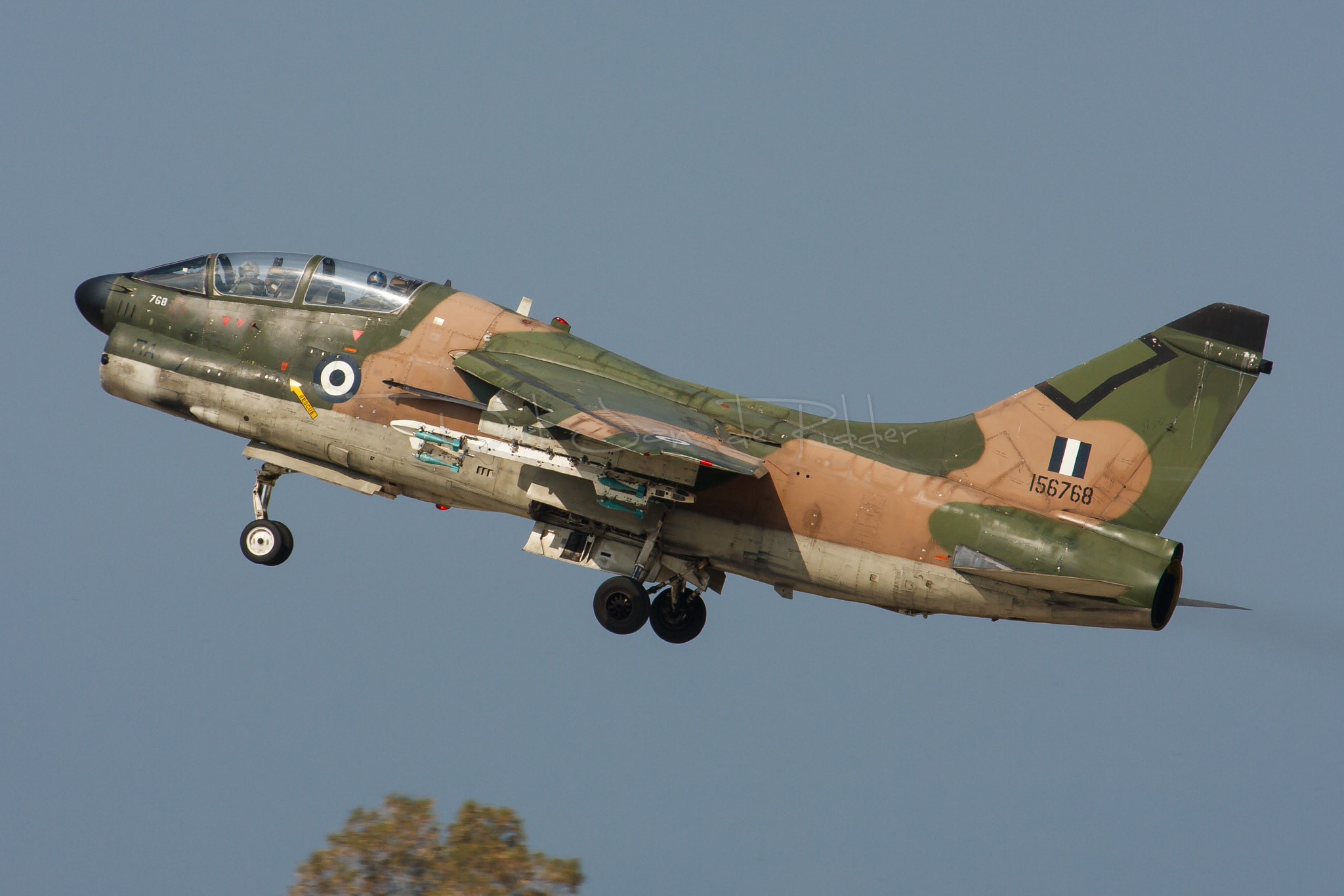 Canon EOS 40D + Canon EF 70-200mm F2.8L USM sample photo. Hellenic air force ta-7c corsair ii 156768 photography