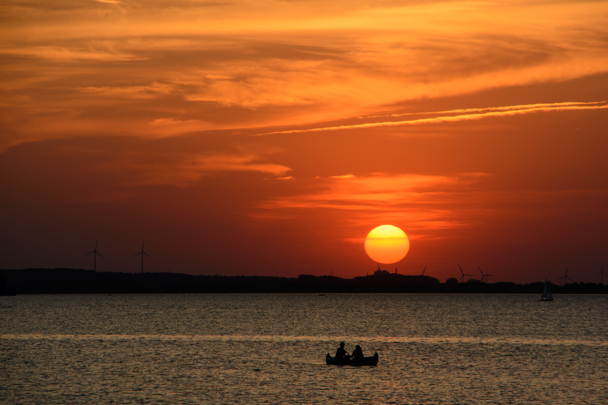 Sigma 28-300mm F3.5-6.3 DG Macro sample photo. Sunset cruising  photography
