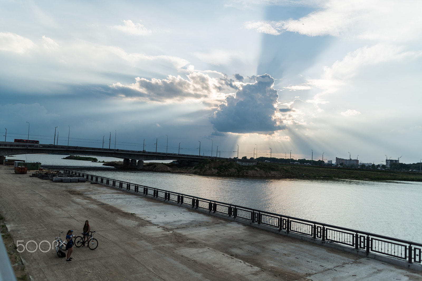 Sigma 24-70mm F2.8 EX DG Macro sample photo. Kazan riverside before rain photography