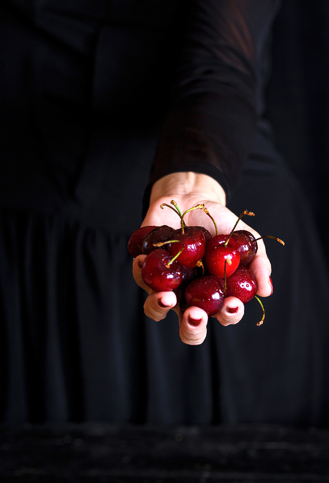 Canon EOS 6D + Canon EF 100mm F2.8L Macro IS USM sample photo. Sweet cherry in woman hand photography