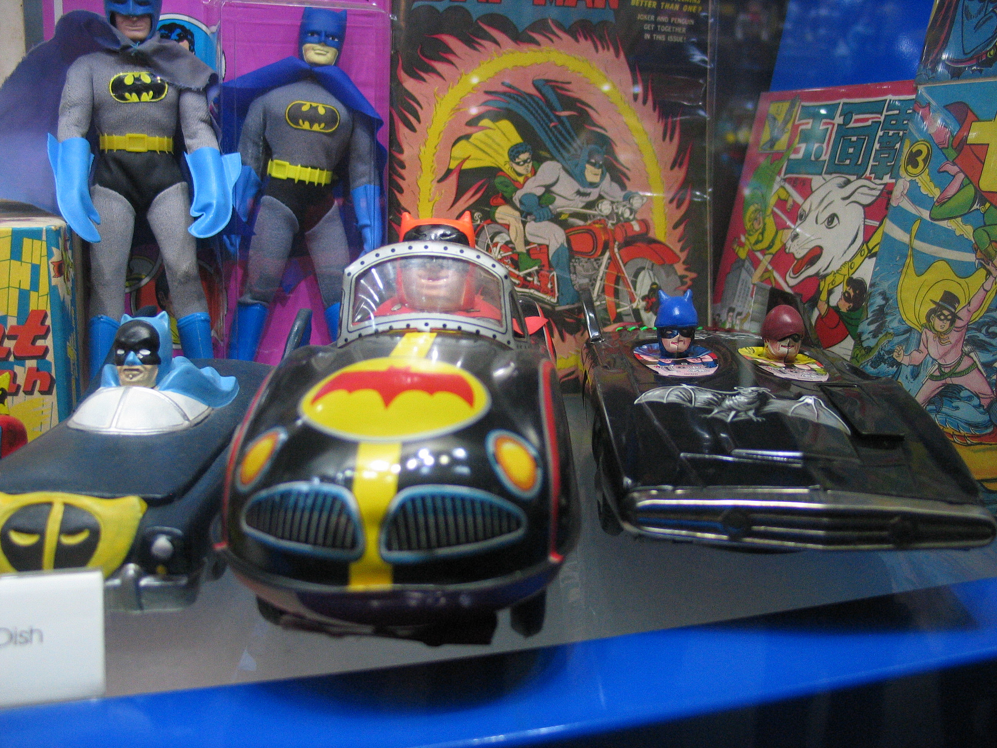 Canon POWERSHOT G5 sample photo. Na na na na.... batman! photography