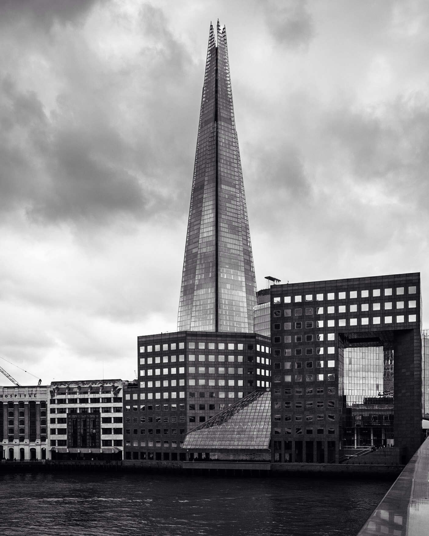 Fujifilm XF 10-24mm F4 R OIS sample photo. The shard, london. photography