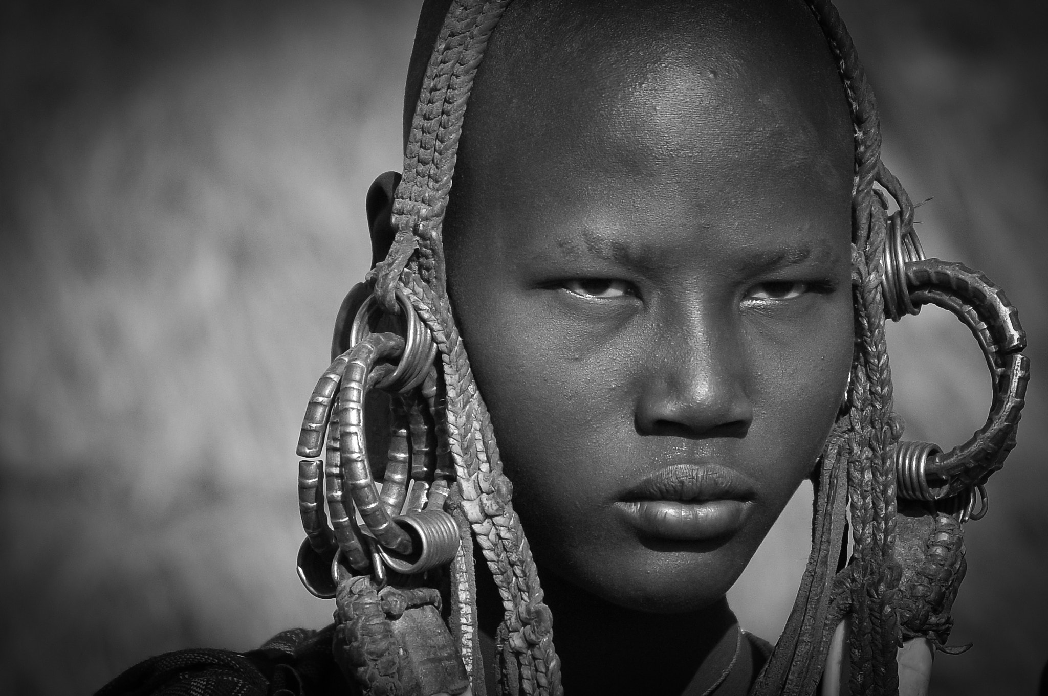 Nikon AF-S Nikkor 70-200mm F4G ED VR sample photo. Mursi girl photography