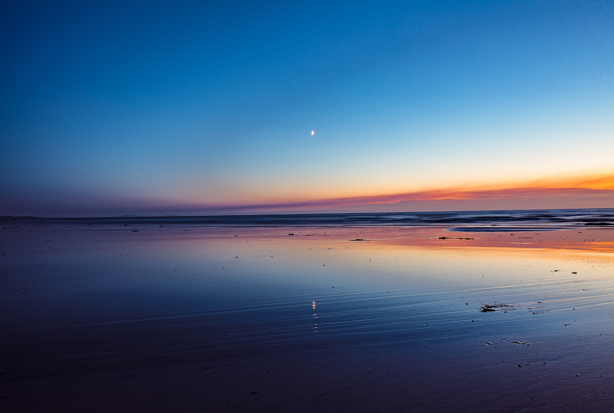 Sigma 24mm F1.4 DG HSM Art sample photo. Aird a' mhachair dusk photography