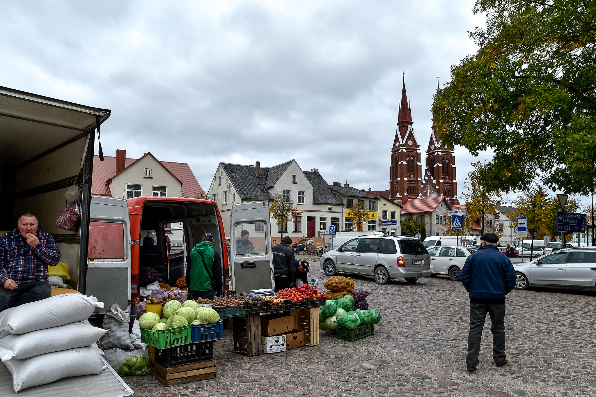 Nikon D4S sample photo. Bazaar town in lithuania photography