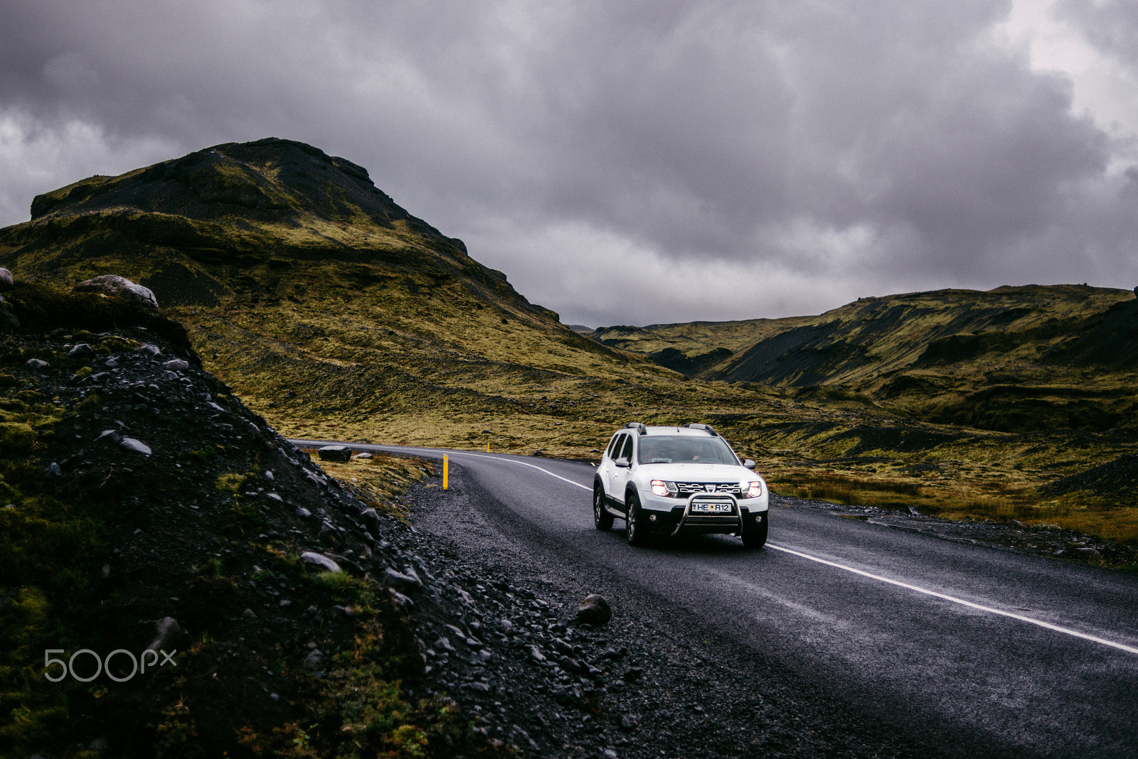 Nikon D800 sample photo. Modern car in icelandic landscapes photography