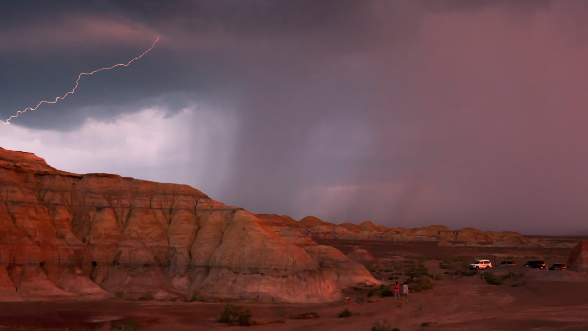 Zeiss Milvus 35mm f/2 sample photo. Bolt over the wilderness photography