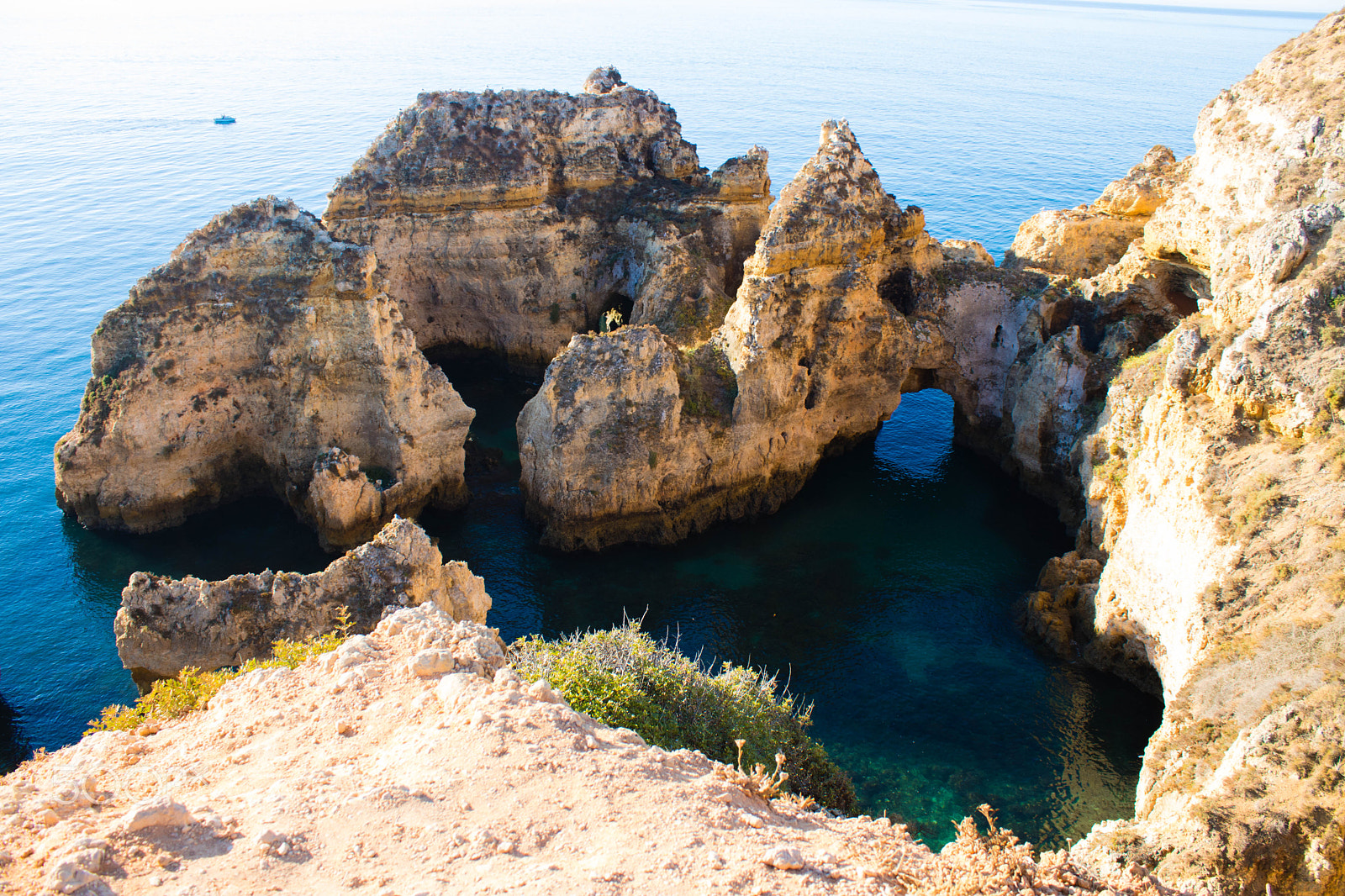 Canon EOS 760D (EOS Rebel T6s / EOS 8000D) sample photo. Cove and caves photography
