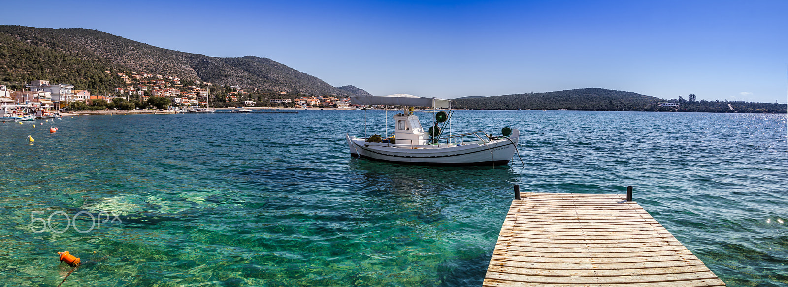 Canon EOS 650D (EOS Rebel T4i / EOS Kiss X6i) + Sigma 18-50mm f/2.8 Macro sample photo. Fishing boat.. (greece) photography