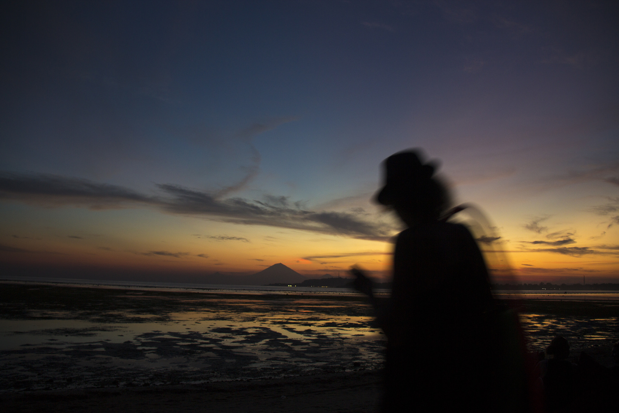 Canon EF-S 18-200mm F3.5-5.6 IS sample photo. Gili islands a shadow photography
