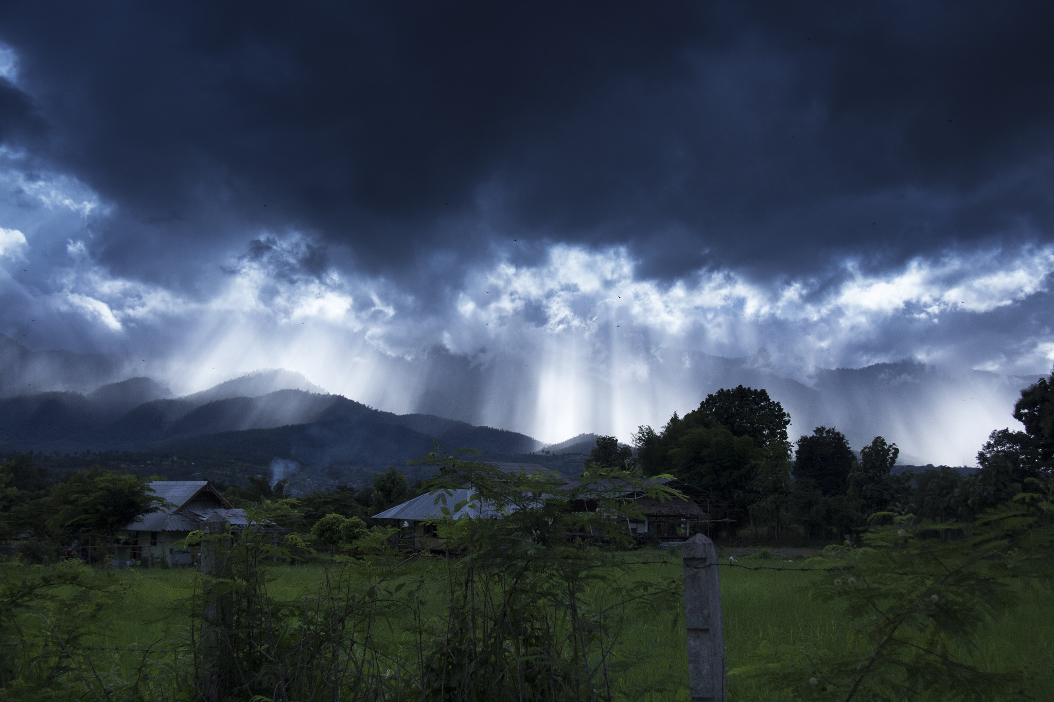Canon EF-S 18-200mm F3.5-5.6 IS sample photo. Pai thailand photography
