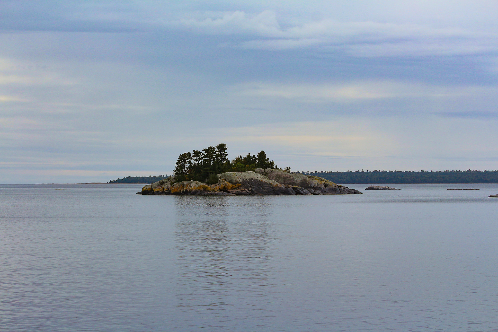 Canon EOS 650D (EOS Rebel T4i / EOS Kiss X6i) sample photo. Rock island in lake superior photography