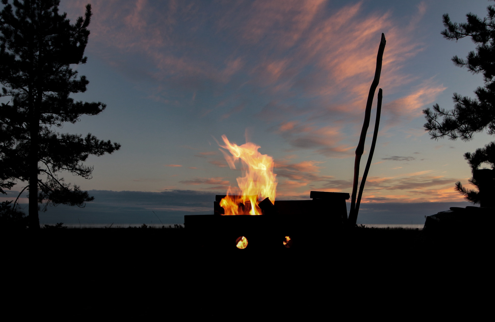 Canon EOS 650D (EOS Rebel T4i / EOS Kiss X6i) sample photo. Campfire at dusk photography