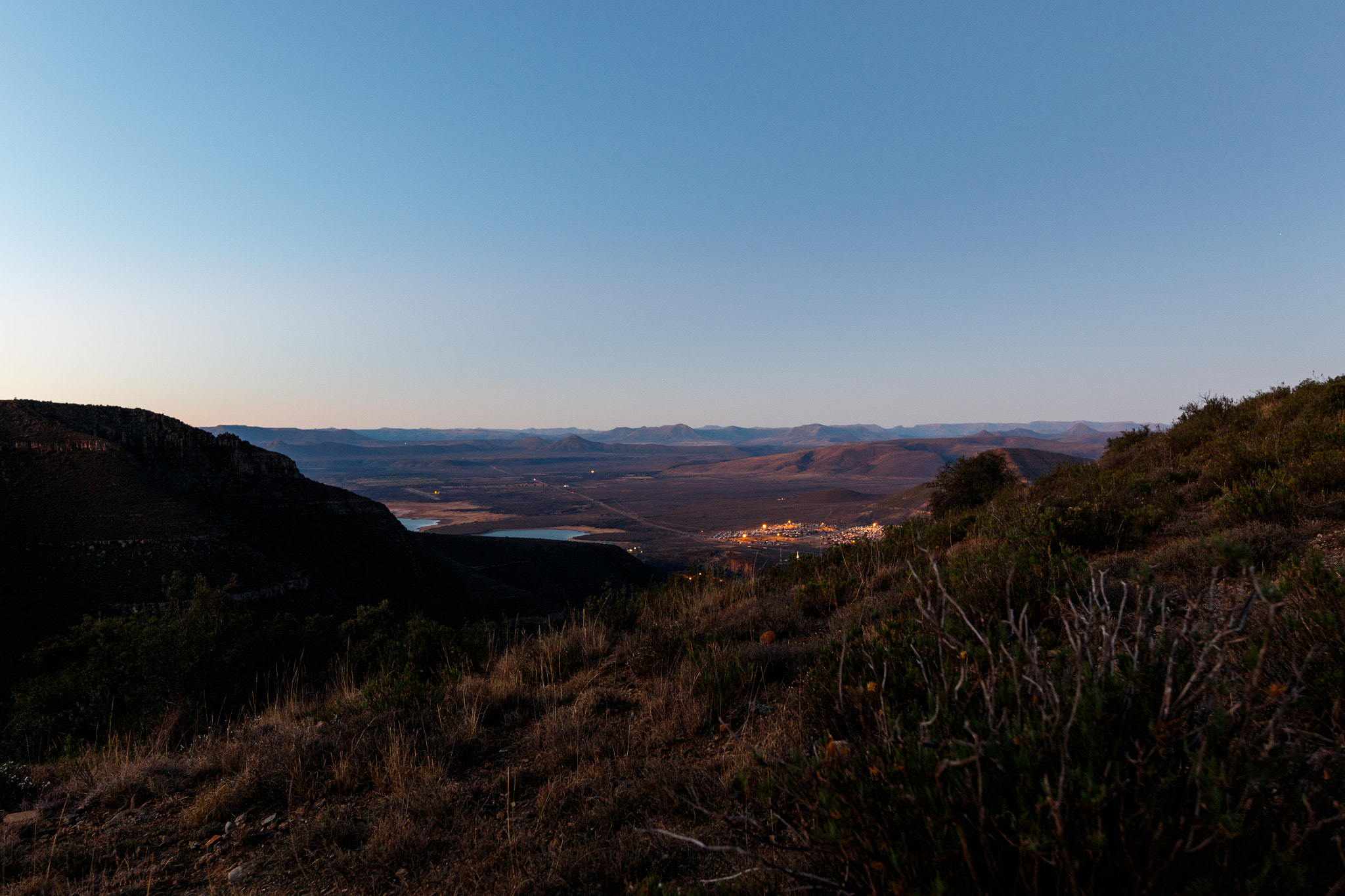 Canon EF 300mm f/2.8L sample photo. Overlooking the town - graaff-reinet, valley of desolation photography