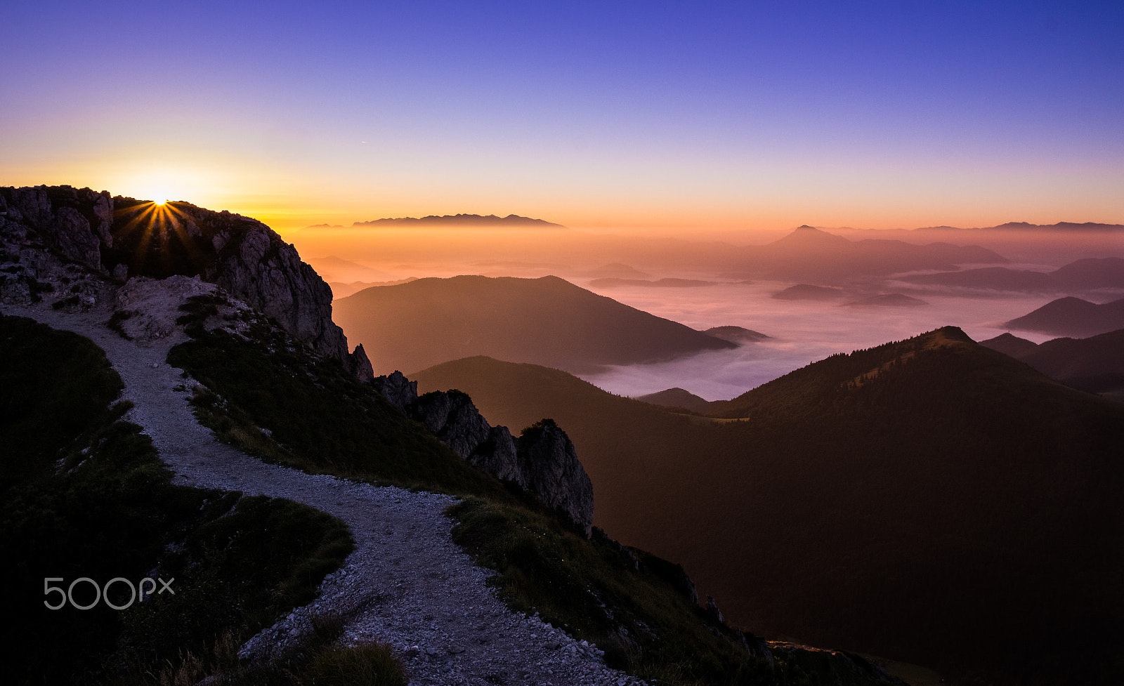 Tamron SP AF 17-50mm F2.8 XR Di II LD Aspherical (IF) sample photo. Sunrise from the top of velky rozsutec photography