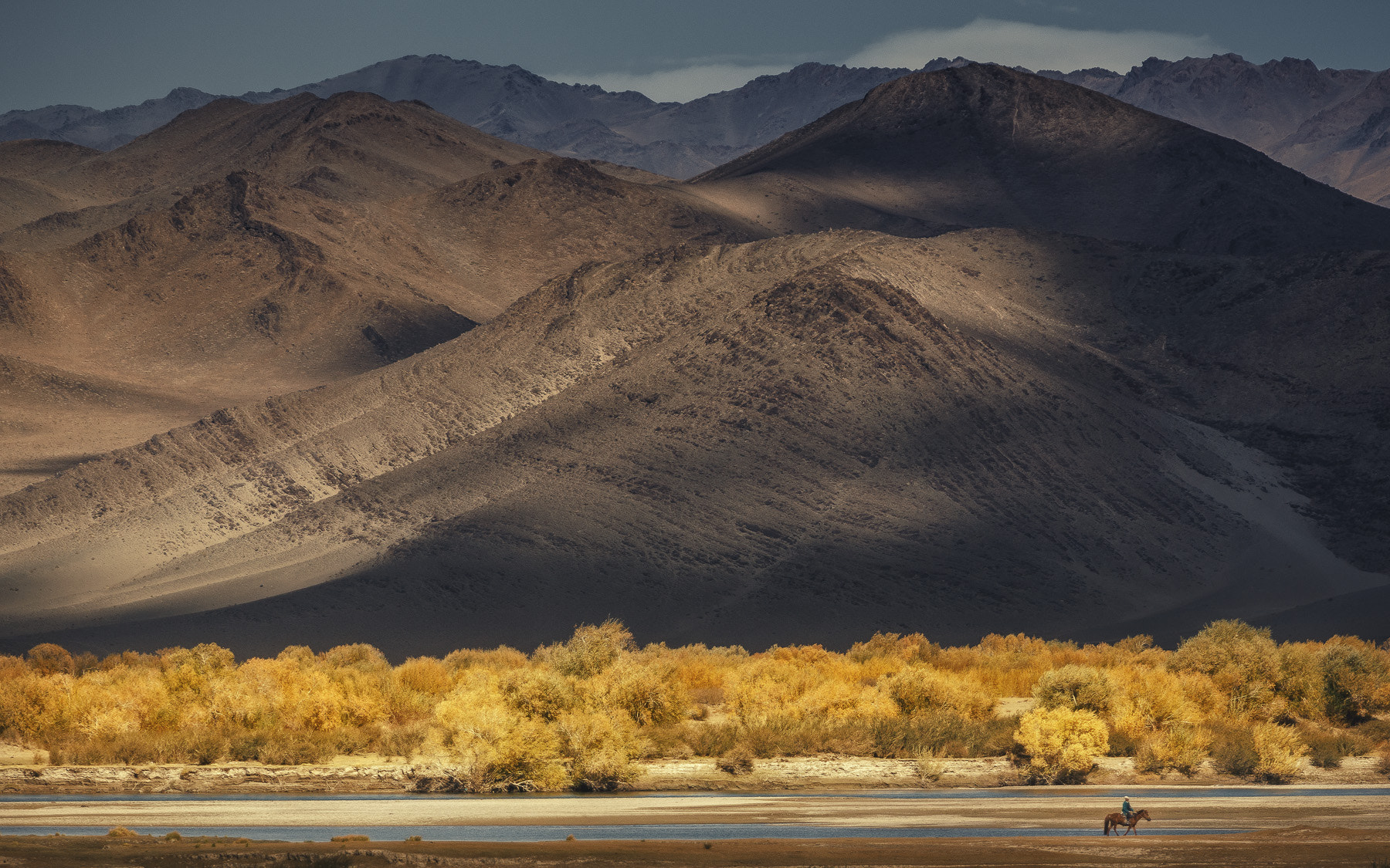 Canon EF 70-200mm F2.8L USM sample photo. Mongolian autumn photography