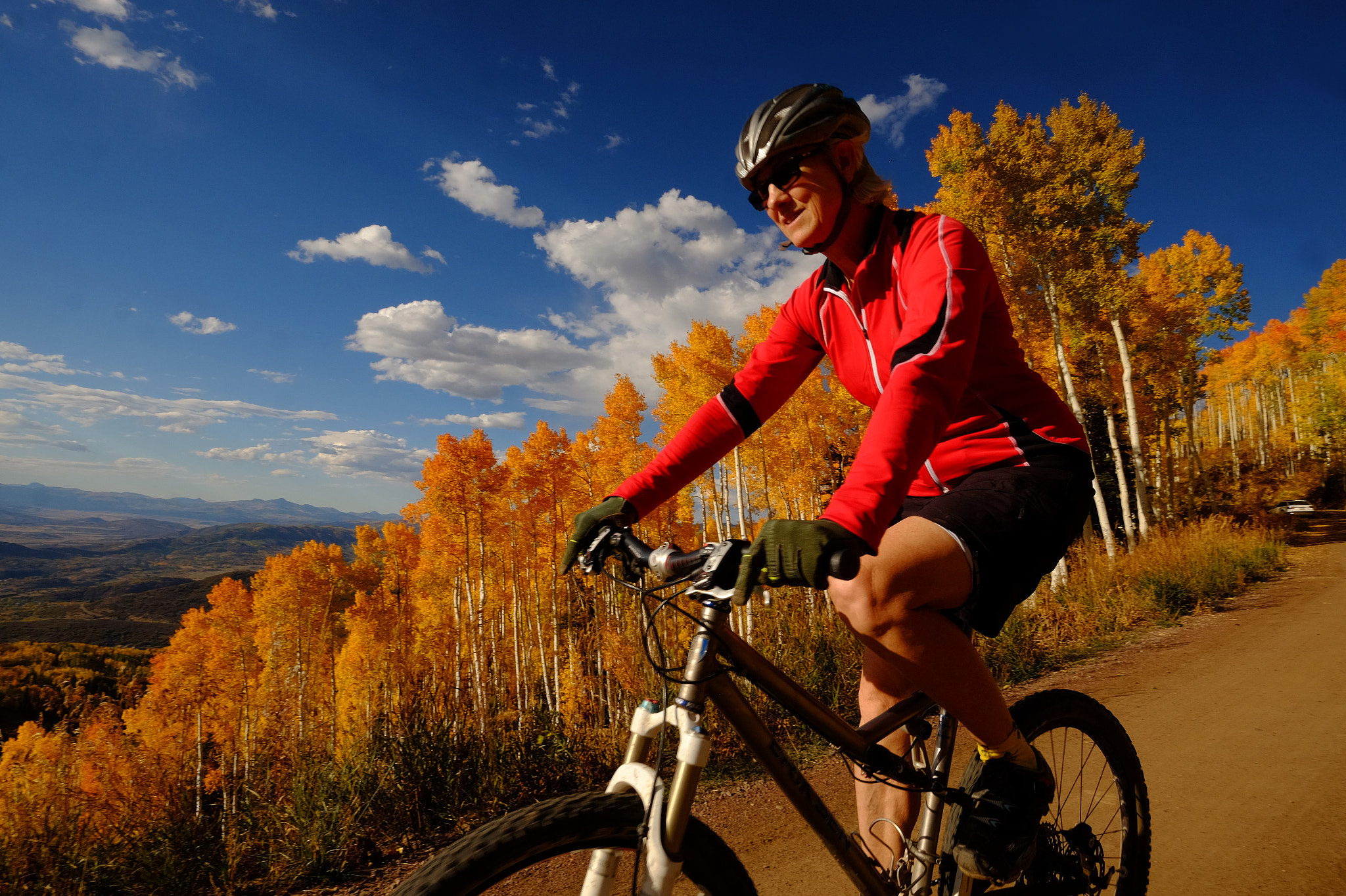 Fujifilm X-T1 + ZEISS Touit 12mm F2.8 sample photo. Mtnbikingfall photography