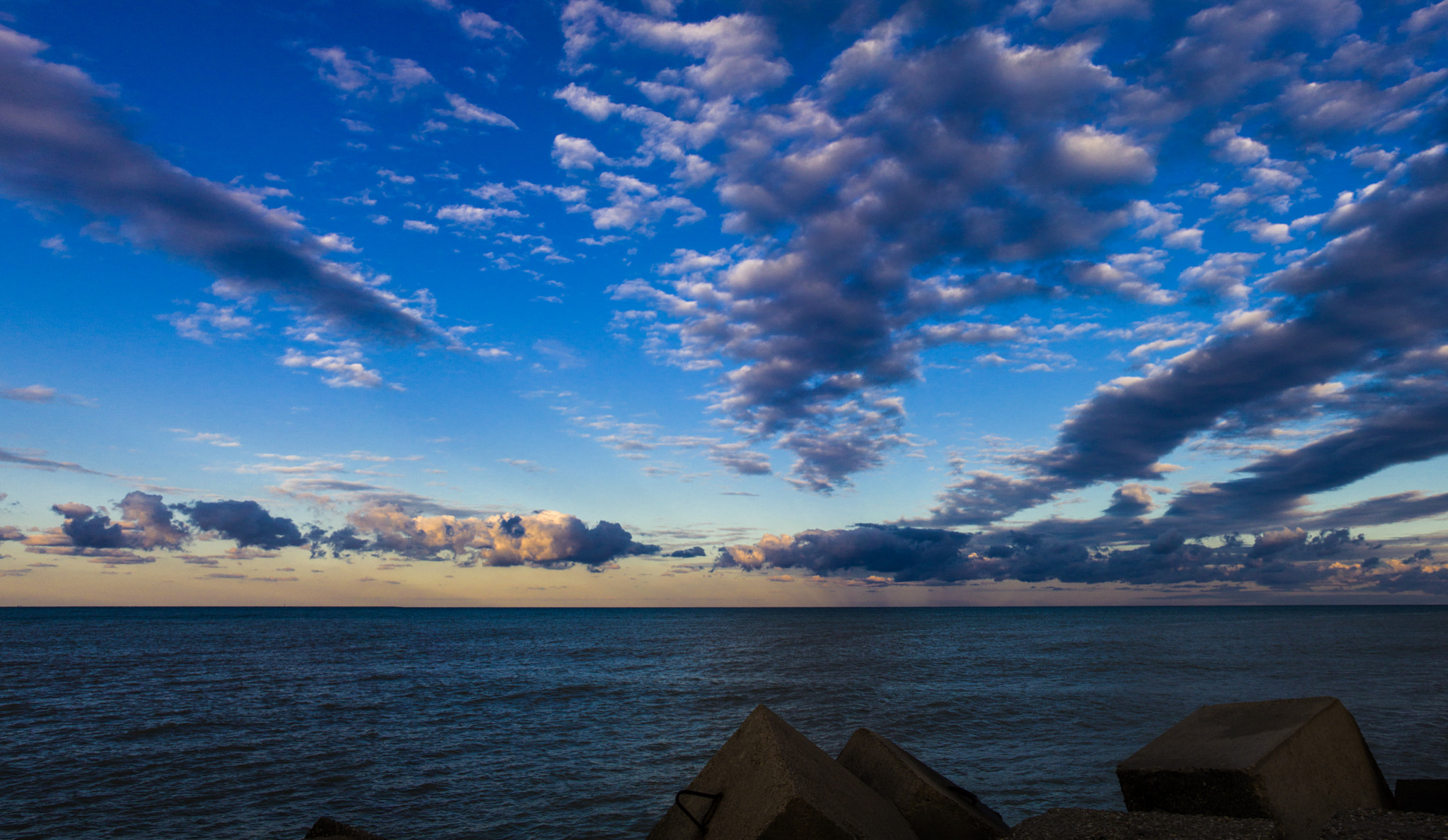 Canon EF-S 24mm F2.8 STM sample photo. Mare e nuvole... photography