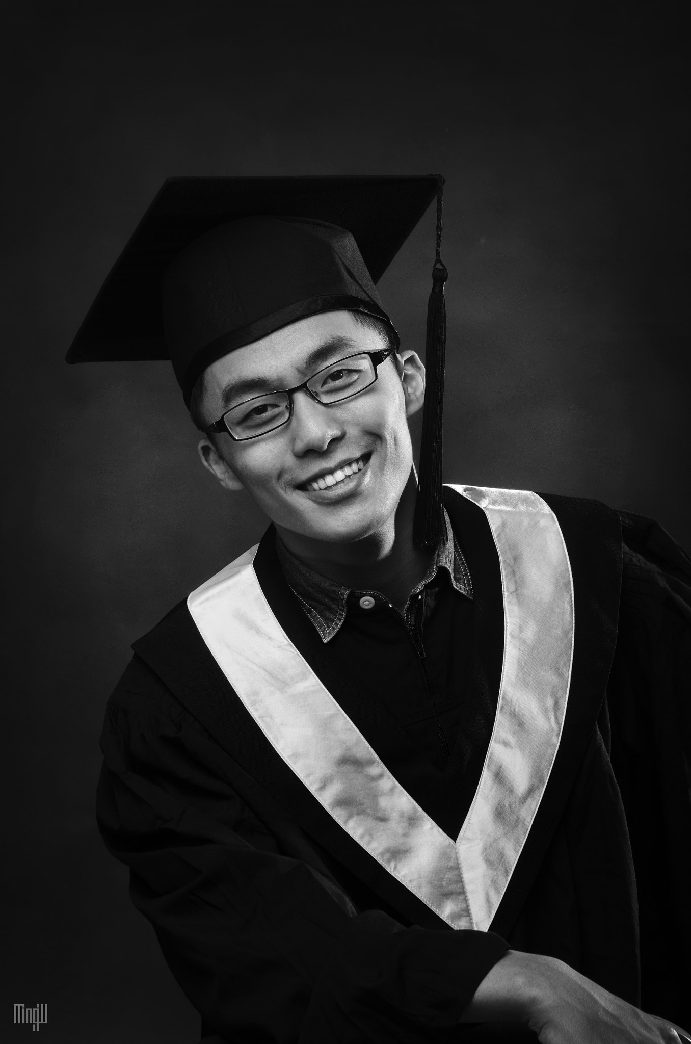 Nikon AF-S Nikkor 24-70mm F2.8G ED sample photo. Graduation photography