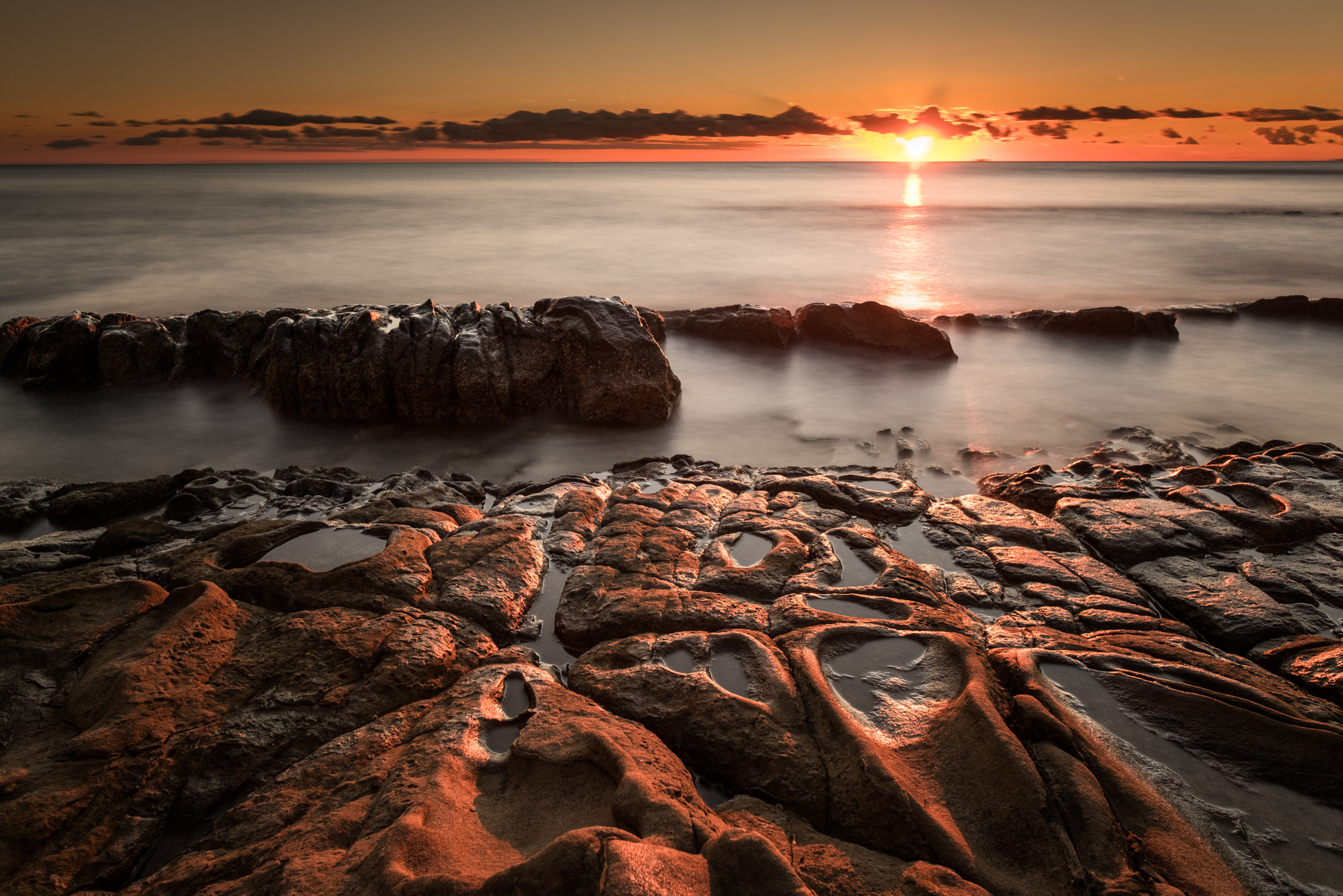 Fujifilm X-T2 sample photo. Footprints on the rocks photography