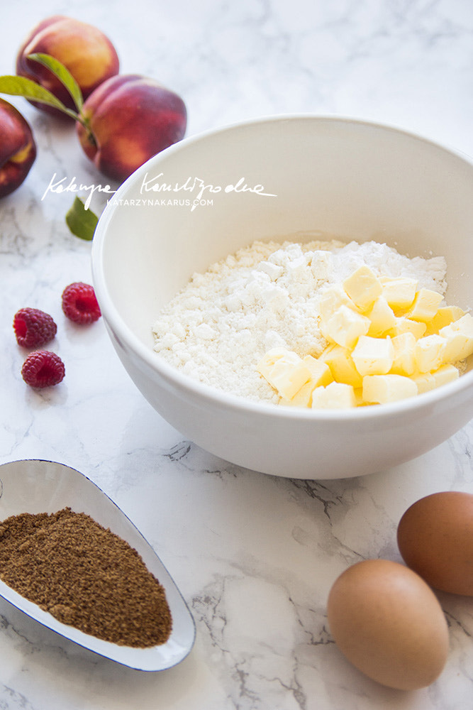 Canon EOS 60D + Sigma 18-50mm f/2.8 Macro sample photo. Gluten free baking photography