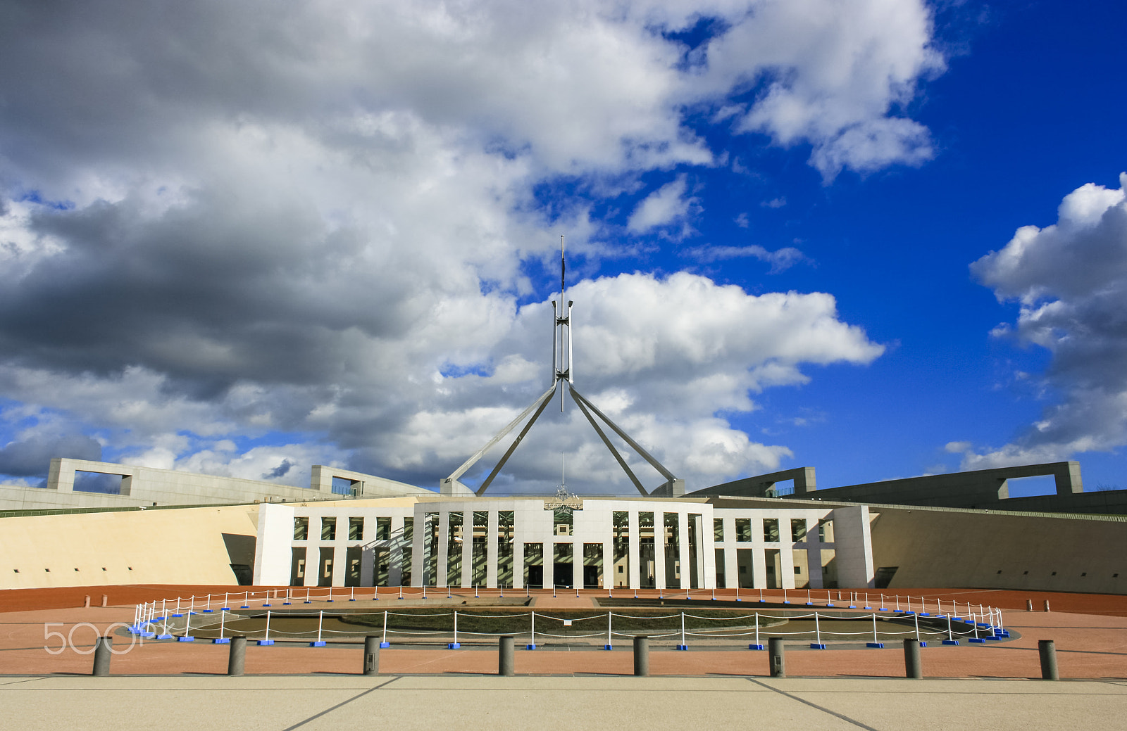 Canon EF-S 18-55mm f/3.5-5.6 USM sample photo. Parliament house photography