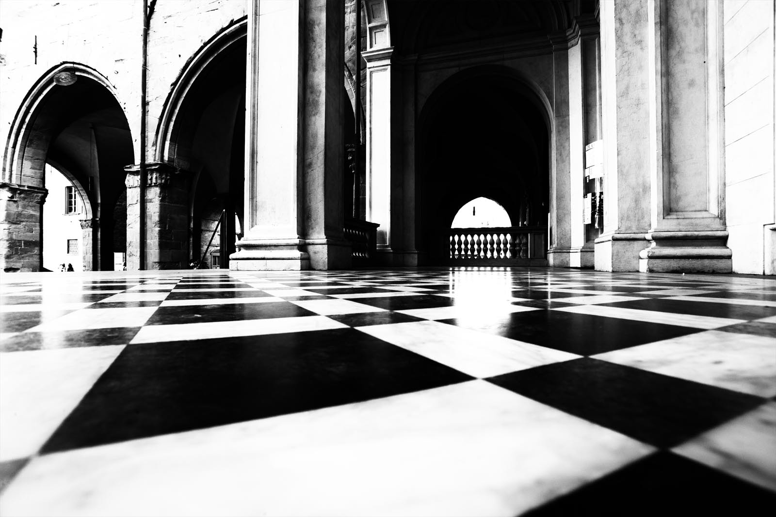 Canon EOS-1Ds Mark II sample photo. Bw photography