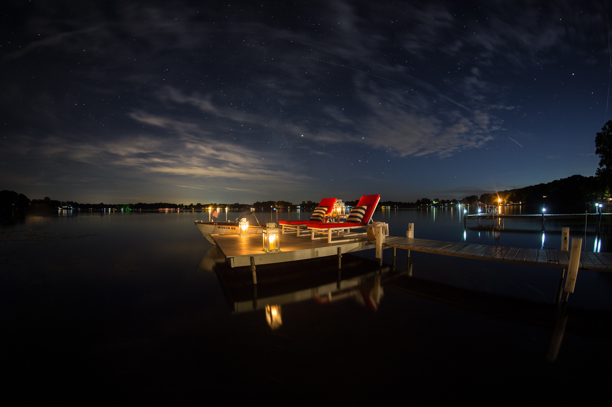 Samyang 12mm F2.8 ED AS NCS Fisheye sample photo. Stars whiskey and water photography