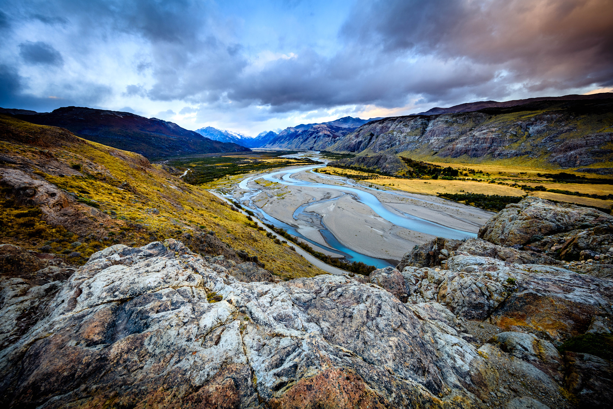 Canon EOS 5DS + Canon EF 11-24mm F4L USM sample photo. Rio de las vueltas, el chalten - 2659 photography