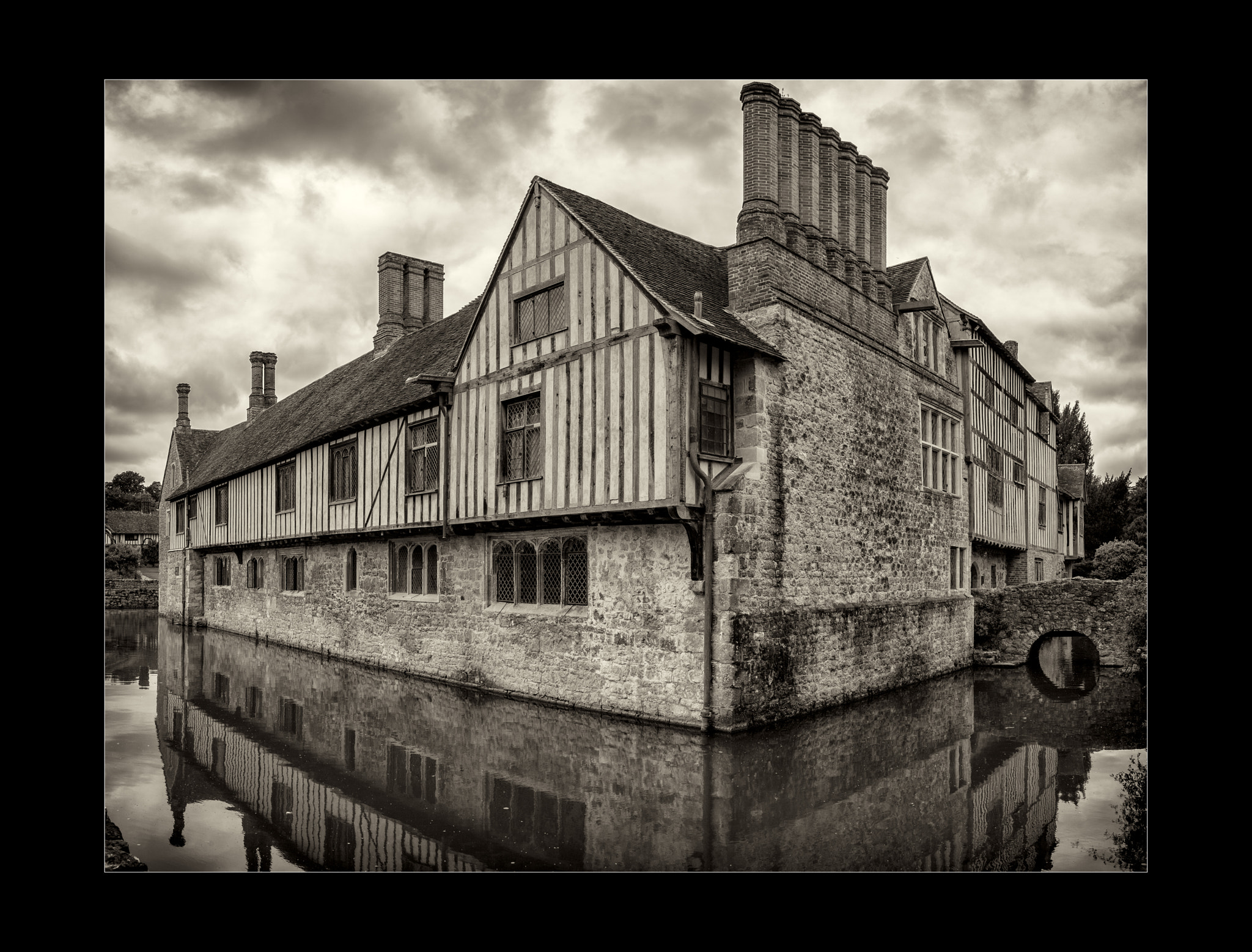 Canon EF 28-300mm F3.5-5.6L IS USM sample photo. Ightham mote pano photography