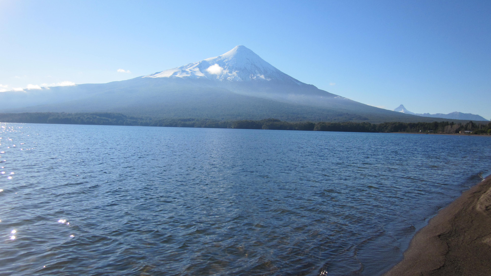 Canon PowerShot SD1300 IS (IXUS 105 / IXY 200F) sample photo. Volcano photography