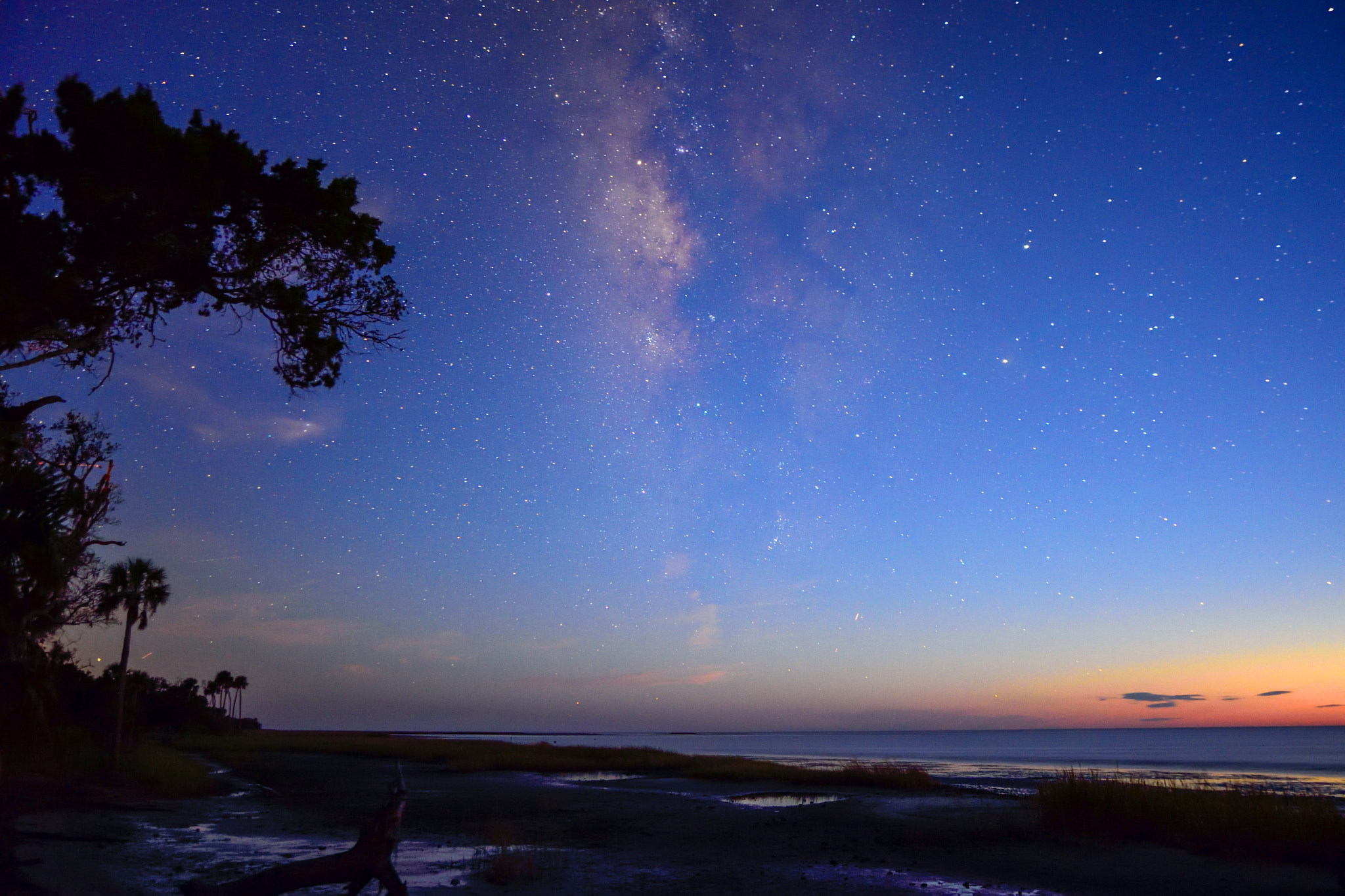 Nikon D7200 + Samyang 16mm F2 ED AS UMC CS sample photo. Early milky way photography