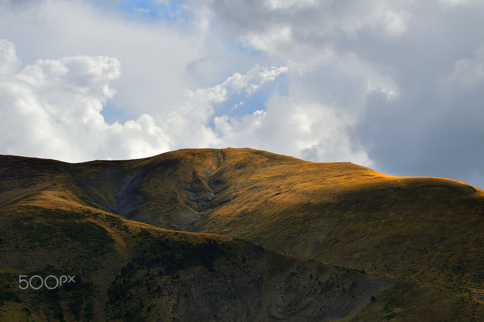 Sigma 18-200mm F3.5-6.3 II DC OS HSM sample photo. Light and clouds photography