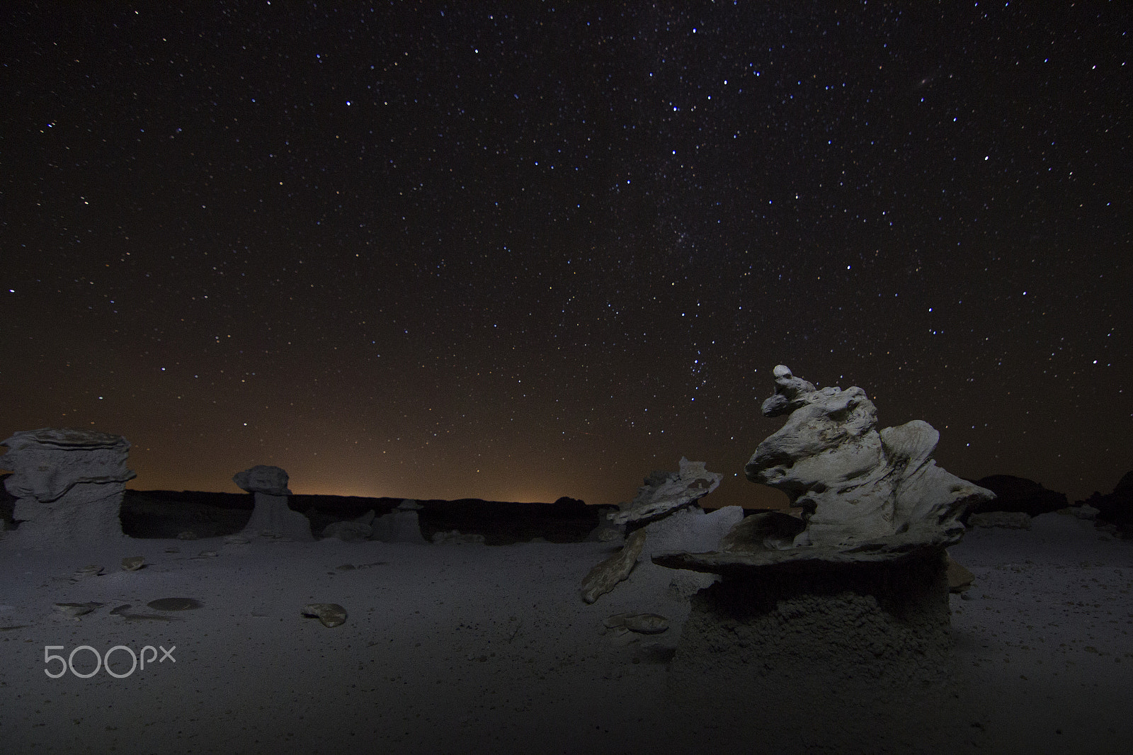 Canon EOS 550D (EOS Rebel T2i / EOS Kiss X4) sample photo. Hoodoo altar photography