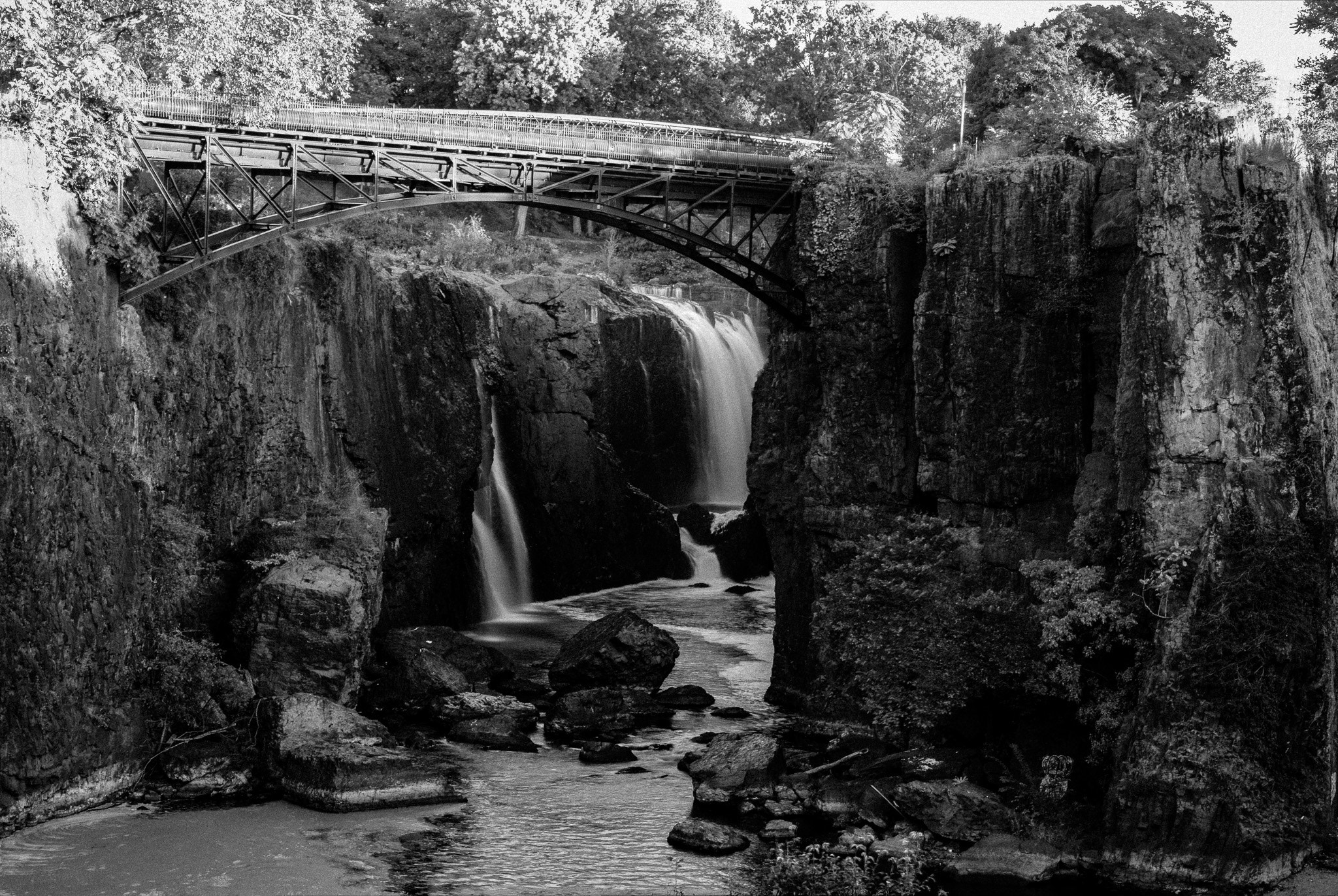 Nikon AF-S Nikkor 24-120mm F4G ED VR sample photo. New jersey water falls photography